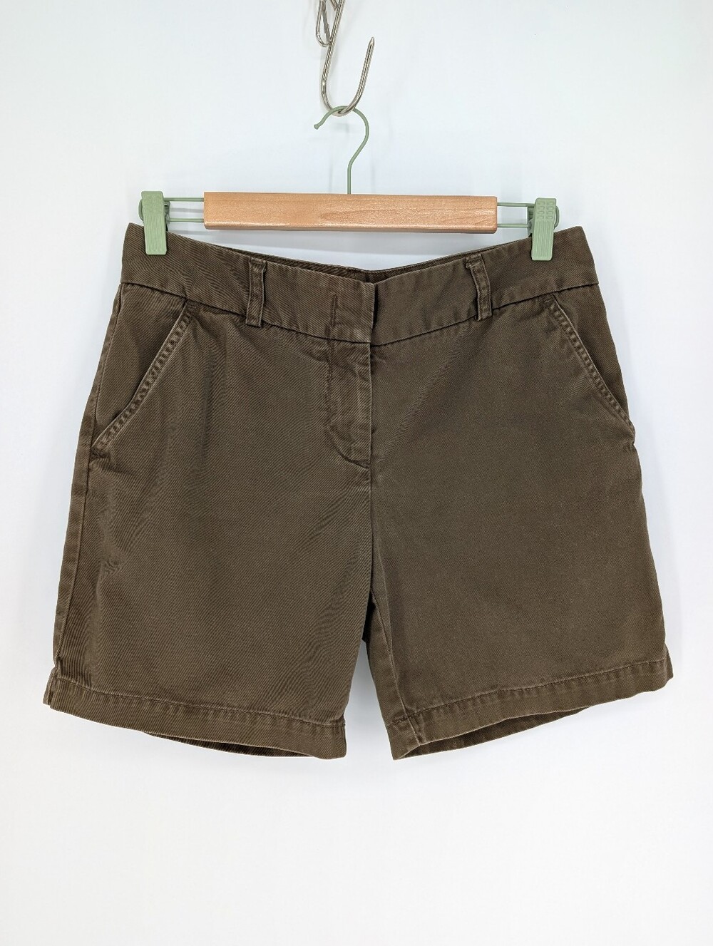 J Crew Vintage Womens Chino Low Fit Shorts 6.5" Inseam 100% Cotton SZ 6 y2K